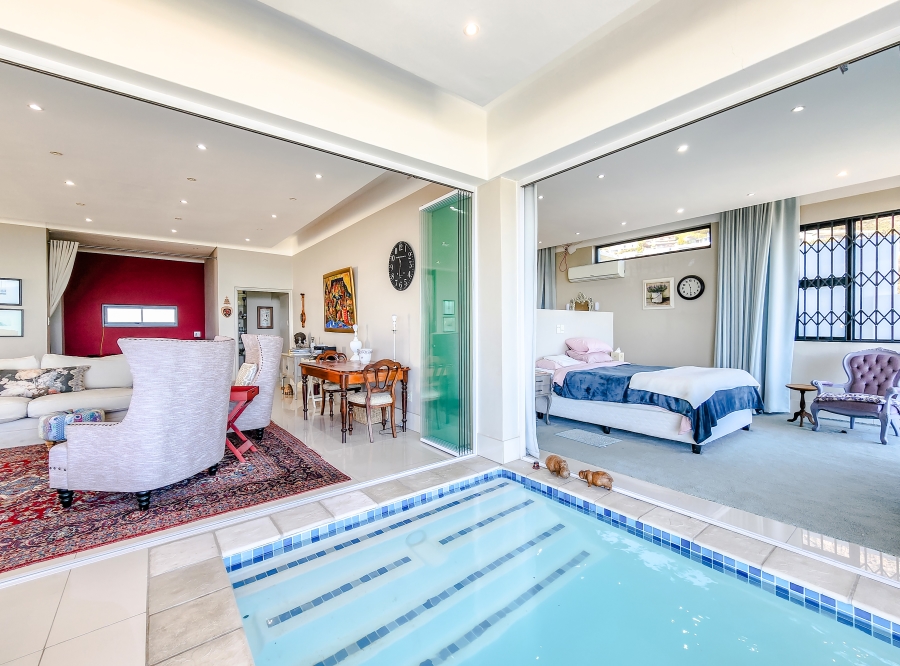 11 Bedroom Property for Sale in Bakoven Western Cape